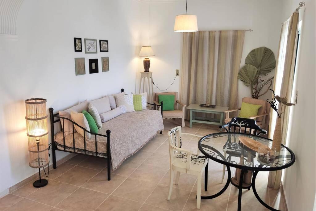 Apartment 95 M2, Center Of Sitia, Wifi, 350M Beach Exterior photo